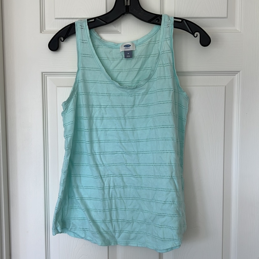 Light aqua tank